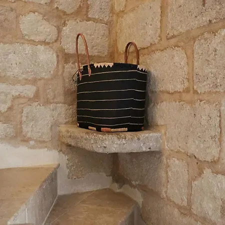 Apartment La Grande Bourgade-authentique Maison En Pierre Avec Terrasse Climatisation Au Coeur D'uzes *