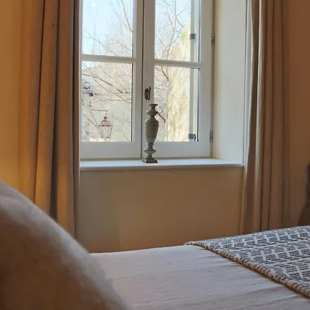 La Grande Bourgade-authentique Maison En Pierre Avec Terrasse Climatisation Au Coeur D'uzes شقة *