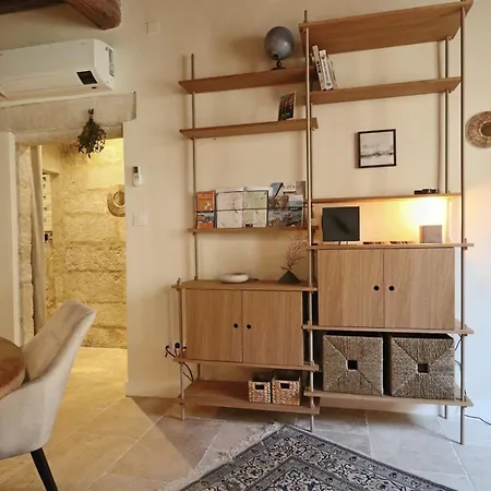 La Grande Bourgade-authentique Maison En Pierre Avec Terrasse Climatisation Au Coeur D'uzes