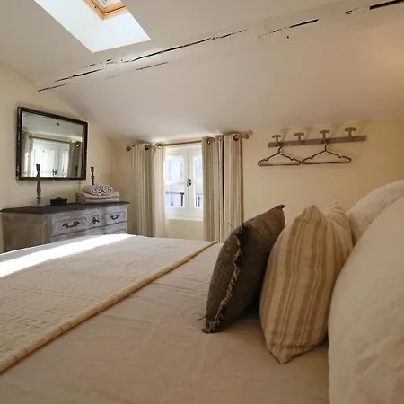 La Grande Bourgade-authentique Maison En Pierre Avec Terrasse Climatisation Au Coeur D'uzes