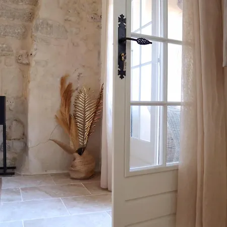 Daire La Grande Bourgade-authentique Maison En Pierre Avec Terrasse Climatisation Au Coeur D'uzes *