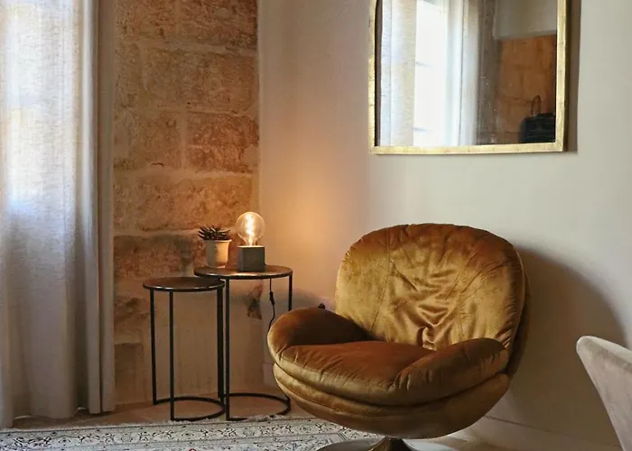 La Grande Bourgade-authentique Maison En Pierre Avec Terrasse Climatisation Au Coeur D'uzes Διαμέρισμα Uzès