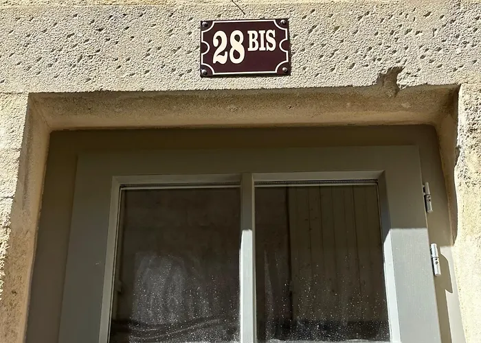 La Grande Bourgade-authentique Maison En Pierre Avec Terrasse Climatisation Au Coeur D'uzes Διαμέρισμα